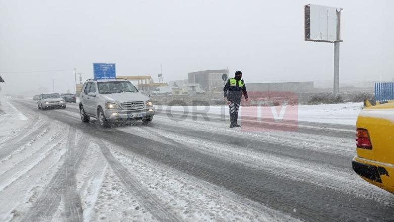 Policia thirrje drejtuesve të mjeteve: Shmangni lëvizjet e panevojshme dhe tregoni kujdes maksimal në këto akse