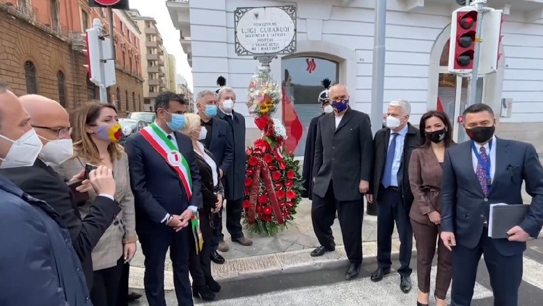  Rama homazhe në vendin ku humbi jetën Luigj Gurakuqi në Bari