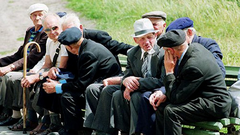 Vendimi/ Rriten pensionet me 2.7% për 700 mijë pensionistë