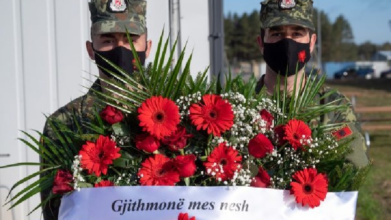 2 vite pas rënies në krye të detyrës/ NATO në Letoni përkujton Dëshmorët Klodian Tanushi e Zarife Hasanaj: Gjithmonë mes nesh