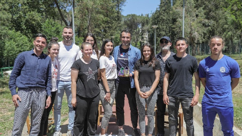 Veliaj me sportistët që do të përfaqësojnë Shqipërinë në Tokio, kampioni Smajlaj: Me fat që erdha në Tiranë, kam gjetur një dritare të hapur 