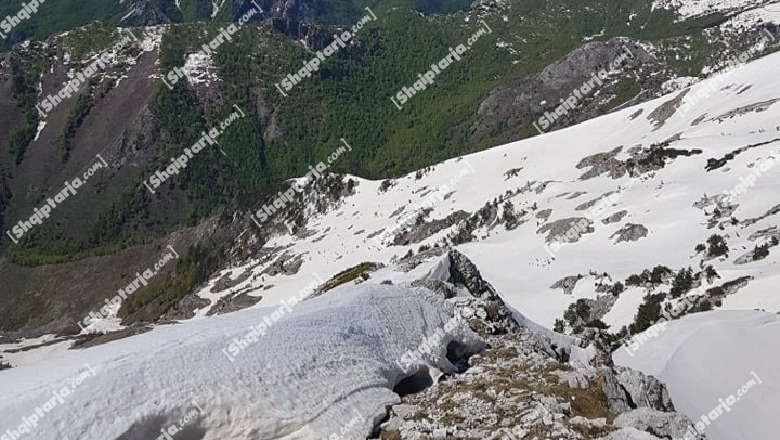 Humbën prej ditës së djeshme, gjenden dy turistët e huaj