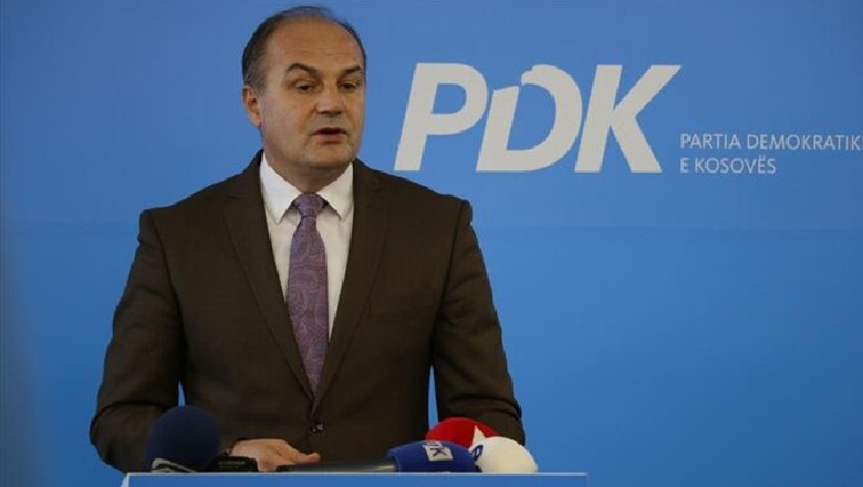 Pak ditë përpara zgjedhjeve në PDK, Enver Hoxhaj jep dorëheqjen nga drejtimi i partisë