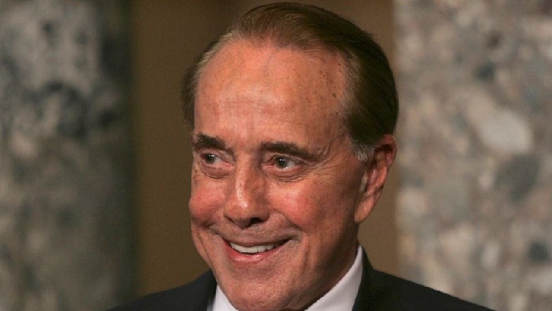 Hero lufte, figurë qendrore e politikës amerikane dhe mik i Kosovës, kush ishte Bob Dole