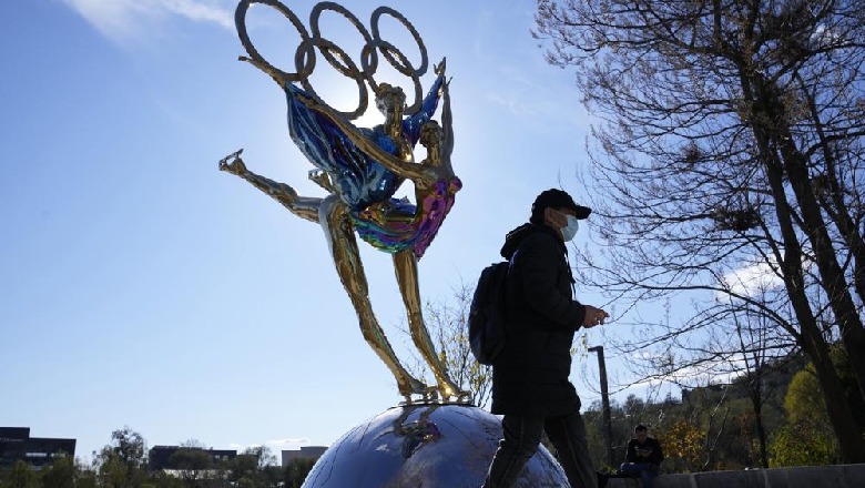 Kina hedh poshtë bojkotin olimpik të Mbretërisë së Bashkuar dhe Kanadasë si 'farsë'