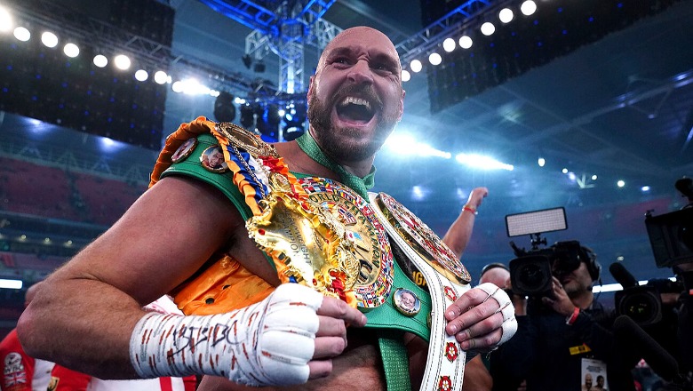 Tyson Fury ruan titullin kampion bote, paralajmëron tërheqjen nga boksi: Kam përmbushur gjithçka që kam dashur (VIDEO)