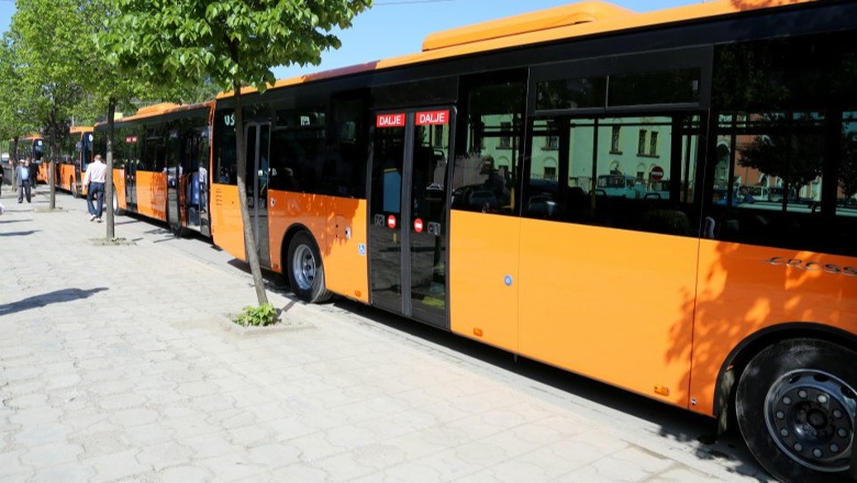 Shoqata e Transportit paralajmëron ndërprerjen e aboneve në gusht deri në mbylljen e shërbimit: Shteti të na subvencionojë ose të rritet çmimi i biletës