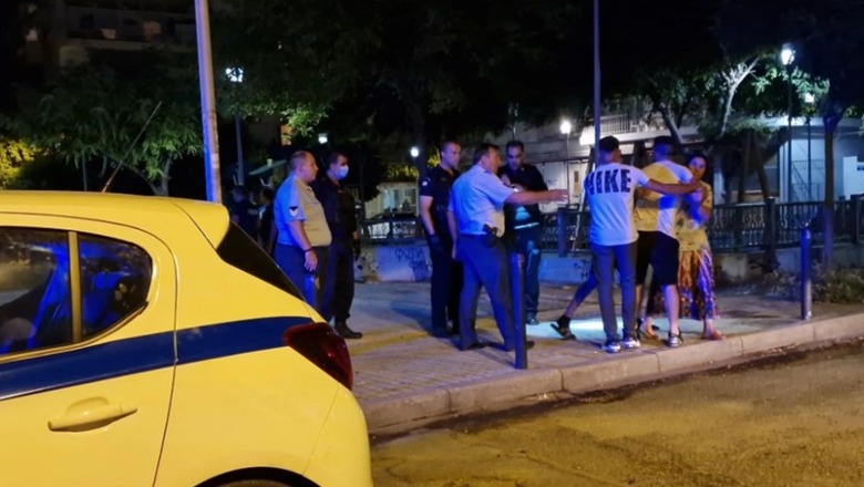 Përplasje e ashpër mes shqiptarëve dhe romëve në Greqi, 2 persona të plagosur, 4 të arrestuar (VIDEO)