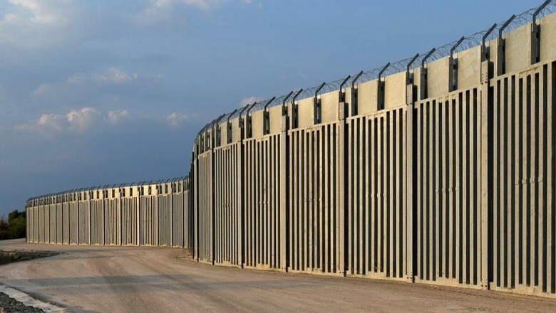 Greqia konsideron zgjerimin e gardhit në kufi me Turqinë, shkak emigrantët ilegalë