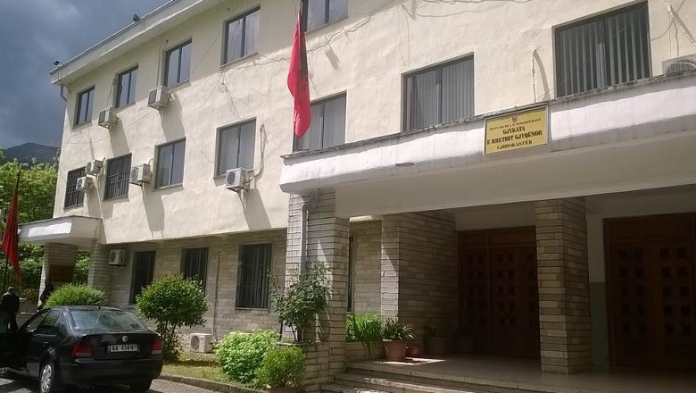 Dhunuan me levë një 63-vjeçar në 28 tetor në Përmet, Apeli i Gjirokastrës rikthen në qeli agresorët