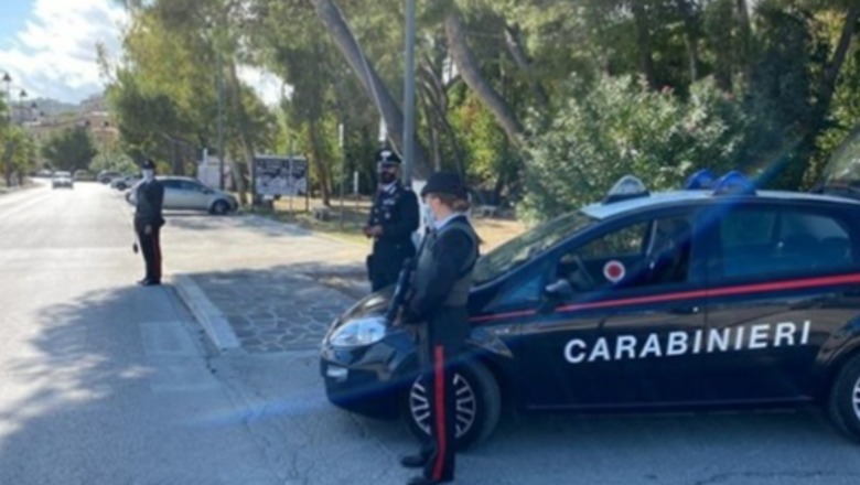 Kishte thyer 'arrestin e shtëpisë' dhe ishte 'strehuar' te e dashura, në pranga 23-vjeçari shqiptar në Itali! Tentoi të arratisej nga çatia kur policia shkoi për ta arrestuar