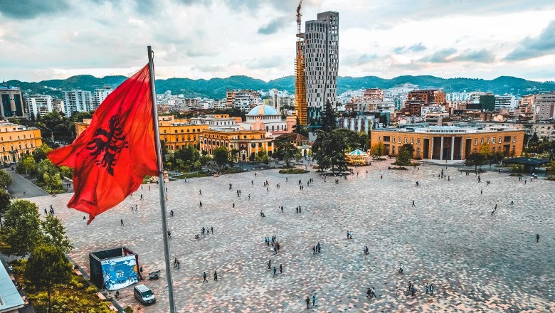 Tirana jonë, Veliaj, kullofobët dhe një kryeqytet për brezat e rinj të shqiptarëve!