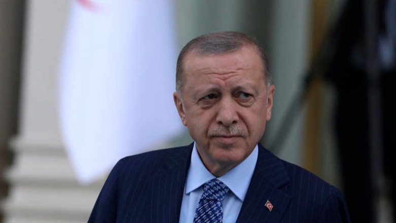 Tërmetet e fuqishme në Turqi, Erdogan: Nuk do ketë pallate të reja me më shumë se 4 kate