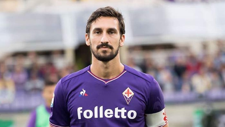 Emocionuese/ Ndeshja me Milanin ndalet në minutën e 13-të, përkujtohet mes duartrokitjeve Davide Astori (VIDEO)