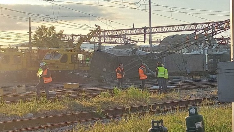 Itali, del nga shinat vagoni i trenit të mallrave! Ndëpritet qarkullimi hekurudhor nga Firence në Bolonja