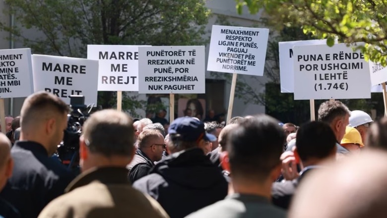 Dy protesta dhe një aksion simbolik në ditën e punëtorëve në Kosovë