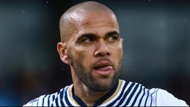 'Është i dërrmuar dhe dobësuar', bashkëvuajtësi tregon Dani Alves-in: Në burg e përbuzin