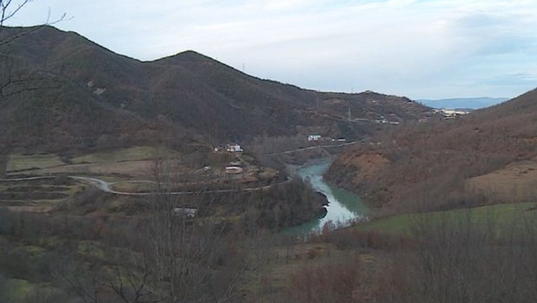 Leka Zogu kërkon pronat në Mat, pasardhësi i mbretit Ahmet Zogu në kërkim të tokave të sekuestruara në 1945