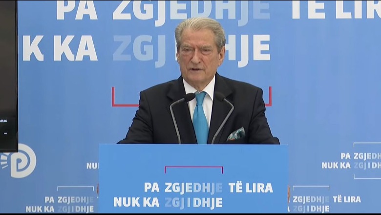 Lirimi i 3 policëve, Berisha: Vendim në drejtimin e duhur! Ka shpresë për zbatimin e planit franko-gjerman nga Kosova dhe Serbia