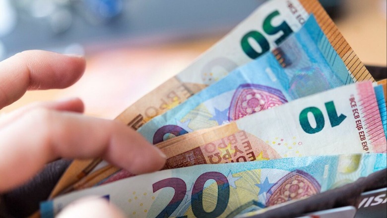 Kuvendi miraton Ligjin, rritet në 264 euro paga minimale në Kosovë