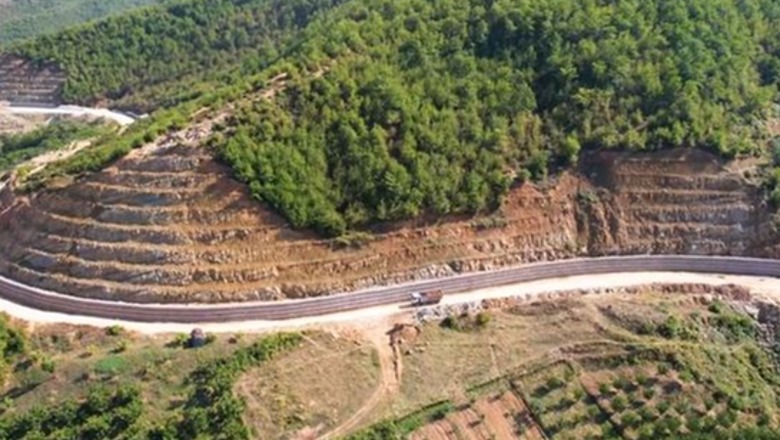 Shkurtohet rruga Tiranë-Korçë, Rama publikon pamje nga punimet në aksin Qukës-Qafë Plloçë