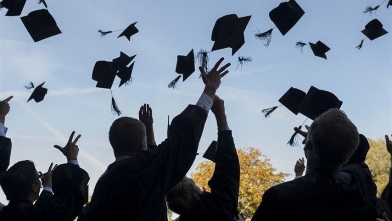 Vendimet e qeverisë/ Mbyllet kolegji universitar 'Pavarësia' në Vlorë