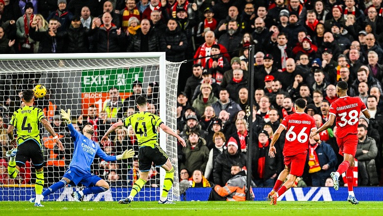 GOLAT/ Liverpool gabon në sfidën direkte, Arsenal në krye të Premier League! Man. United e 'djallos' në Londër, West Ham e mund 2-0! Tottenham 2-1 Everton