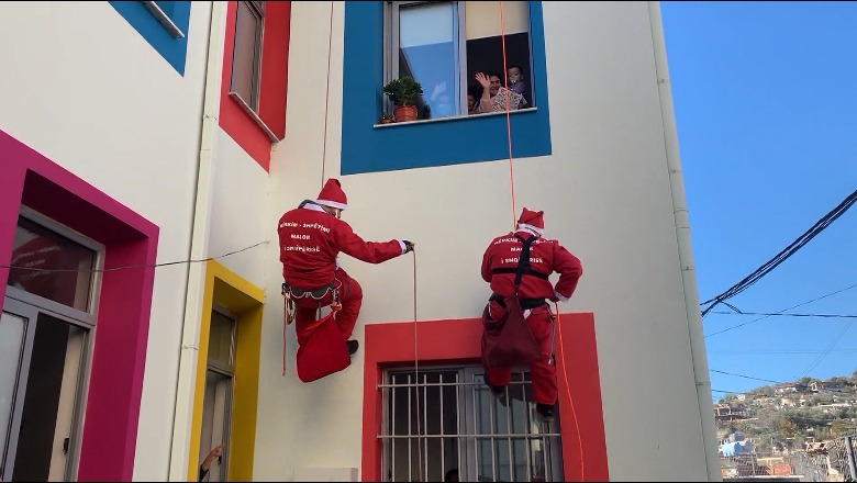 VIDEO/Çaste lumturie për fëmijët e pediatrisë së Vlorës, suprizohen nga ‘babagjyshët’ e Kërkim Shpëtimit Malor