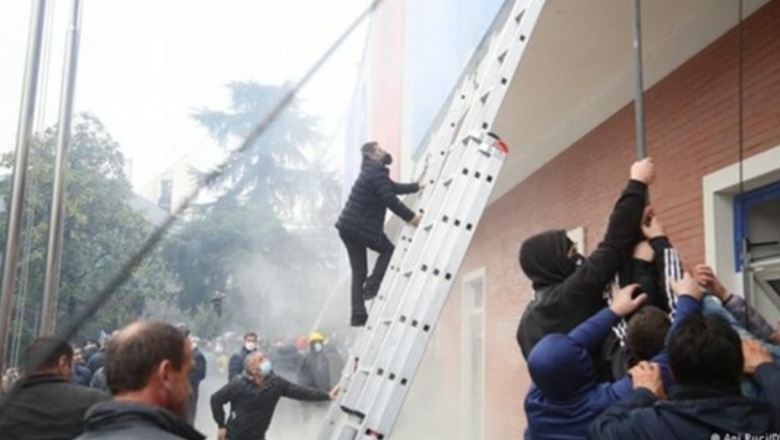 Mero Baze: Sot më 8 janar, në opozitë nuk gjen dot as njerëz për t'u rrahur