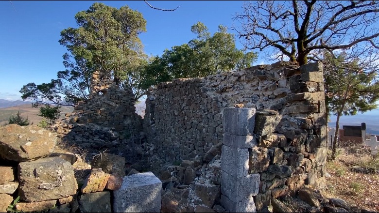 Mirditë, rrënohet kisha e 'Shën Mitrit' në Bukmirë! Banorët kërkojnë rindërtimin e objektit 800-vjeçar