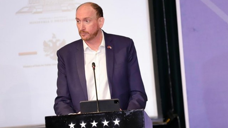 Ambasadori britanik: Shqipëria të marrë hapa më të mëdha për të luftuar korrupsionin, vazhdon të depërtojë sektorët publikë