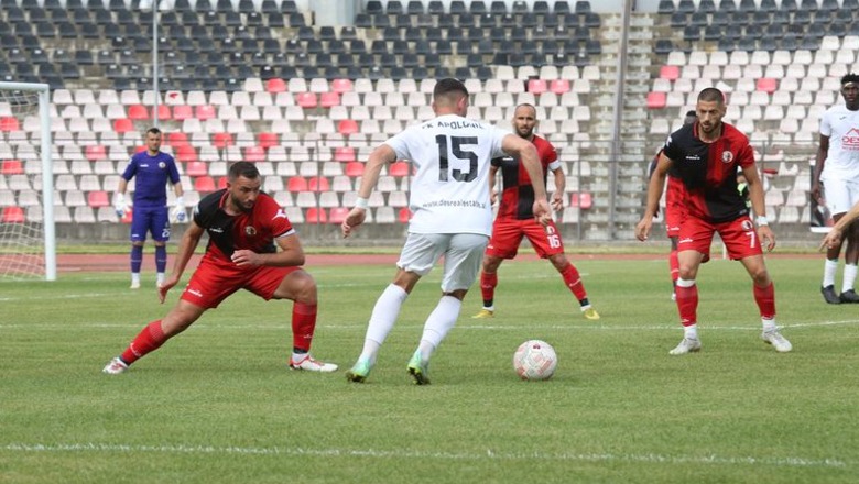 Laçi mund 3-1 Flamurtarin pas 120 minutave dhe qëndron në Superligë, vlonjatët pesë vite larg elitës së futbollit