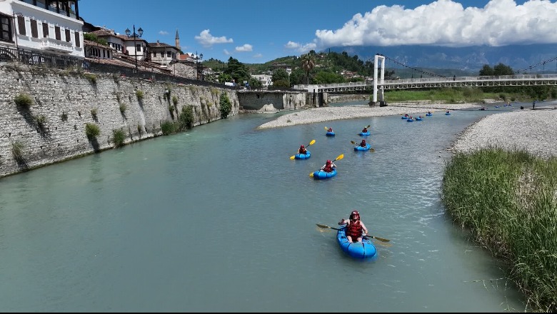 A jeni gati për rafting në lumin Osum, kjo është koha e duhur! Kryesojnë danezët dhe holandezët