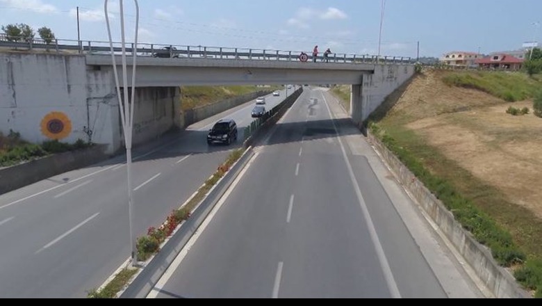 42 vjeçari nga Lushnja gjendet i vdekur në autostradë, dyshohet se u përplas nga një makinë