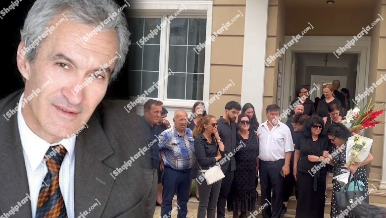 I jepet lamtumira poetit Agim Doçi! Homazhet në agjenci funerale! Bashkëshortja: S'u vlerësua, i është bërë vrasje politike! As pensionin që i takonte s'e mori prej 11 vitesh