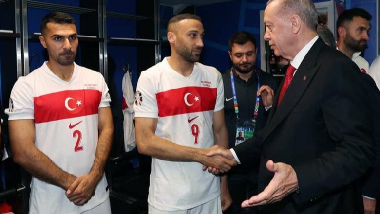 Euro 2024/ Eliminimi nga Evropiani, Erdogan u fut në dhomën e zhveshjes së Turqisë! Fjalët për lojtarët dhe trajnerin