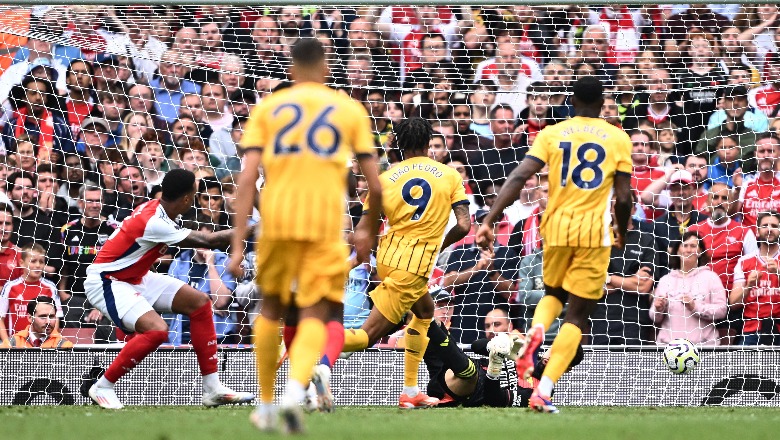 GOLAT/ Manchester City shënon tre herë dhe merr kreun e Premier League, Haaland 'përbindësh'! Karton i kuq dhe dy gola, Arsenal barazon 1-1 me Brighton