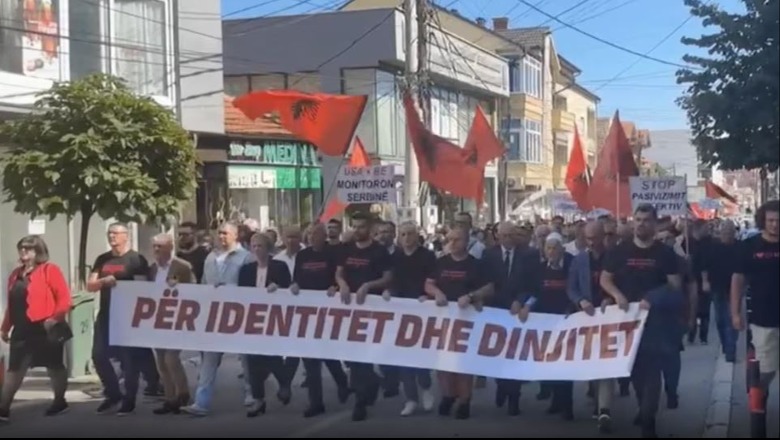 Shqiptarët e Luginës së Preshevës në protestë kundër diskriminimit nga Serbia