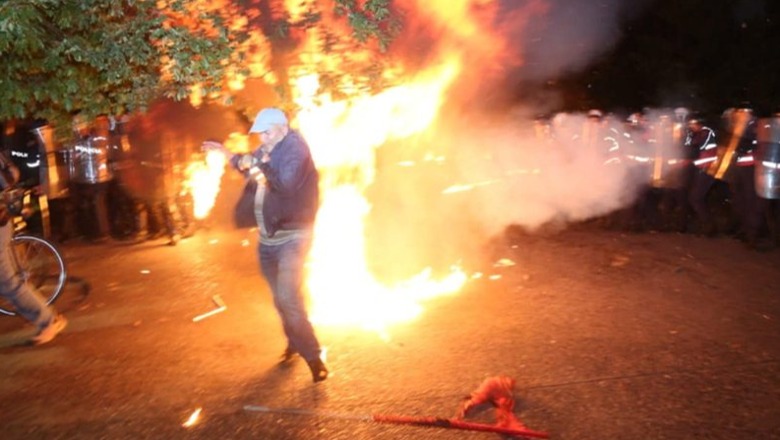 Ylli Pata: Molotovët e bindjes ndaj katit të tetë