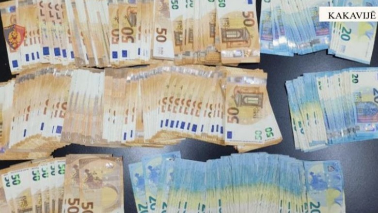 Kakavijë/ Tentoi të dilte nga Shqipëria me 14 mijë e 500 euro të padeklaruara, nën hetim 54-vjeçari