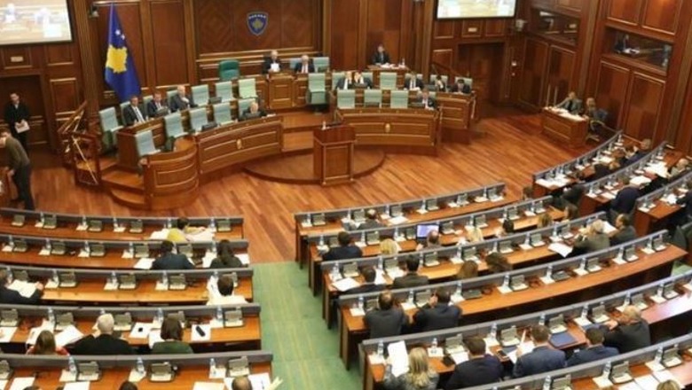 Kosovë/ Seancë e jashtëzakonshme për përgjimin Kusari-Radoiçiç, Vetëvendosja e bojkoton, Haradinaj: Komunikoi me porosi të Kurtit!