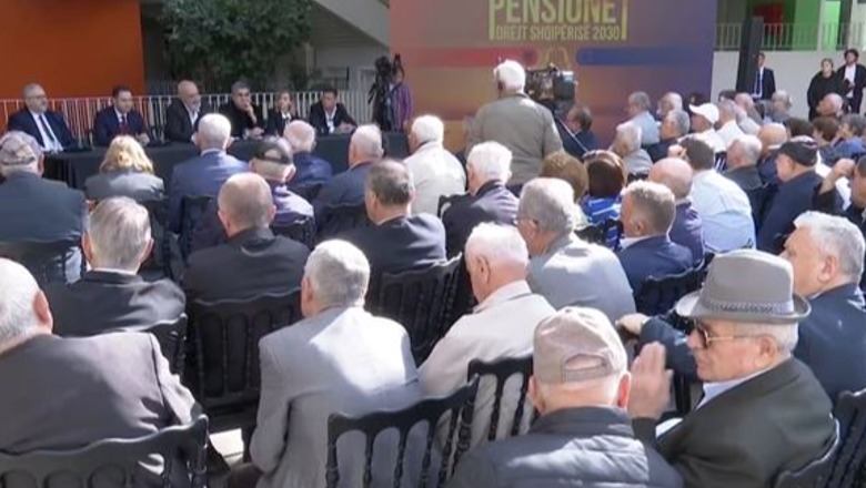 Fatos Çoçoli: Sa do shtohen pensionet nga viti 2025?