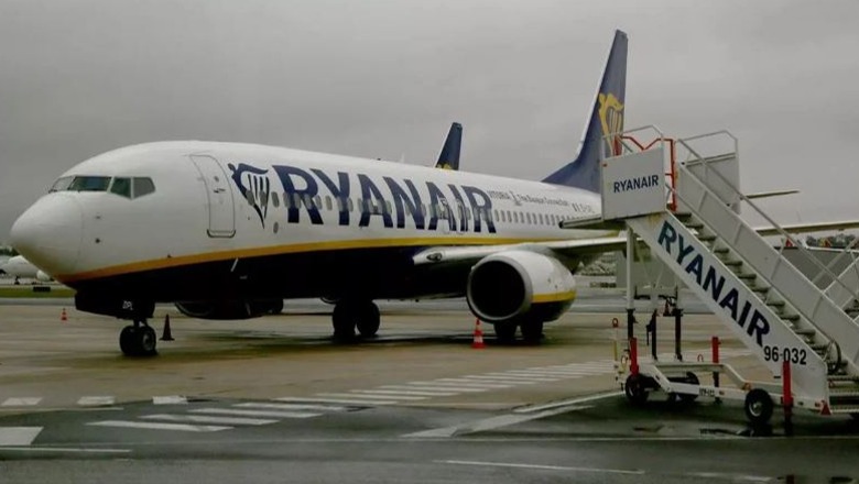 Panik në ajër! Pasagjeri humb jetën në avionin e Ryanair, ishte nisur nga Tirana! Bëhet ulje emergjente në Londër