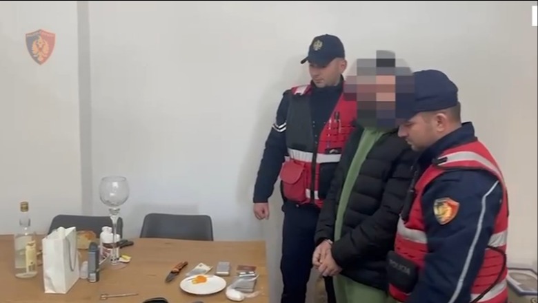 Fier/ Shpërndante kokainë në doza pranë gjimnazeve, arrestohet 29 vjeçari (EMRI)